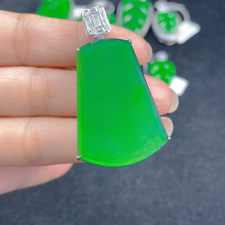 翡翠银S925镶嵌吊坠(不含链)刘**丽