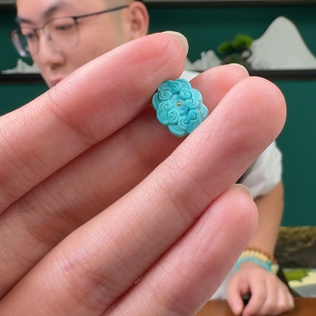 绿松石未镶嵌珠宝奇石