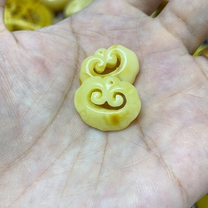 蜜蜡未镶嵌裸石多样性发货其一