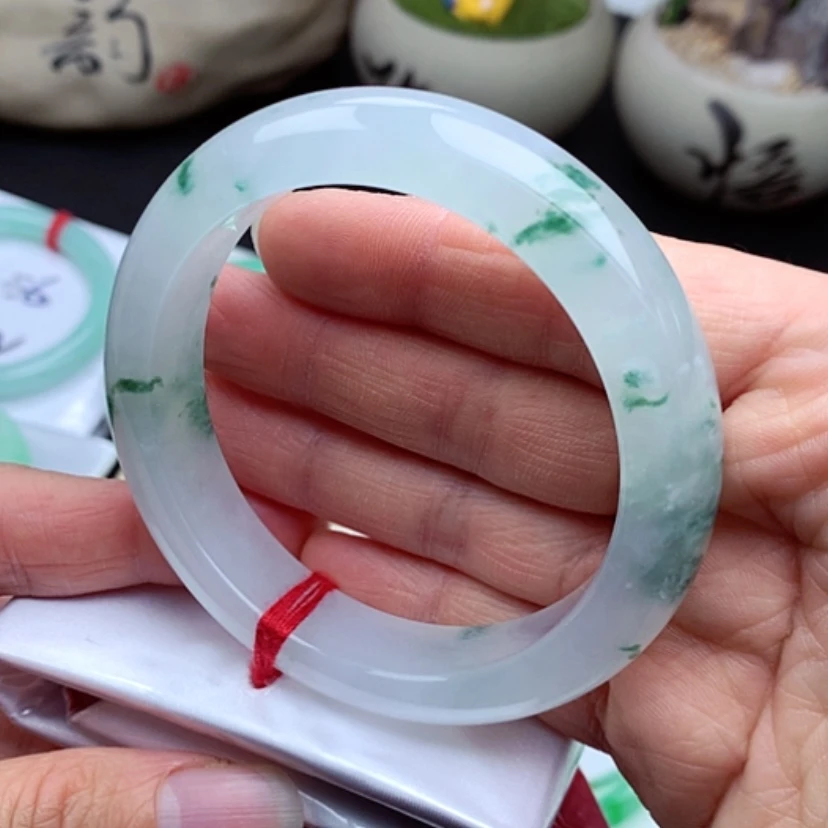 【闪购商品】翡翠手镯未镶嵌            正圈57冰飘绿花