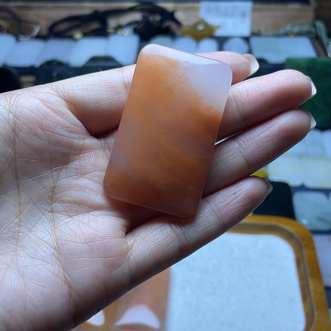 石英质玉未镶嵌颈饰