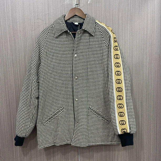 99新 GUCCI/古驰 99新Gucci古驰千鸟格串标棉服 K1403 尺码：48