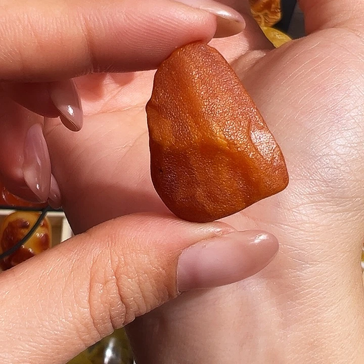 蜜蜡裸石未镶嵌手机链