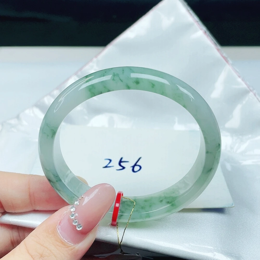 翡翠未镶嵌手镯 贵妃53+