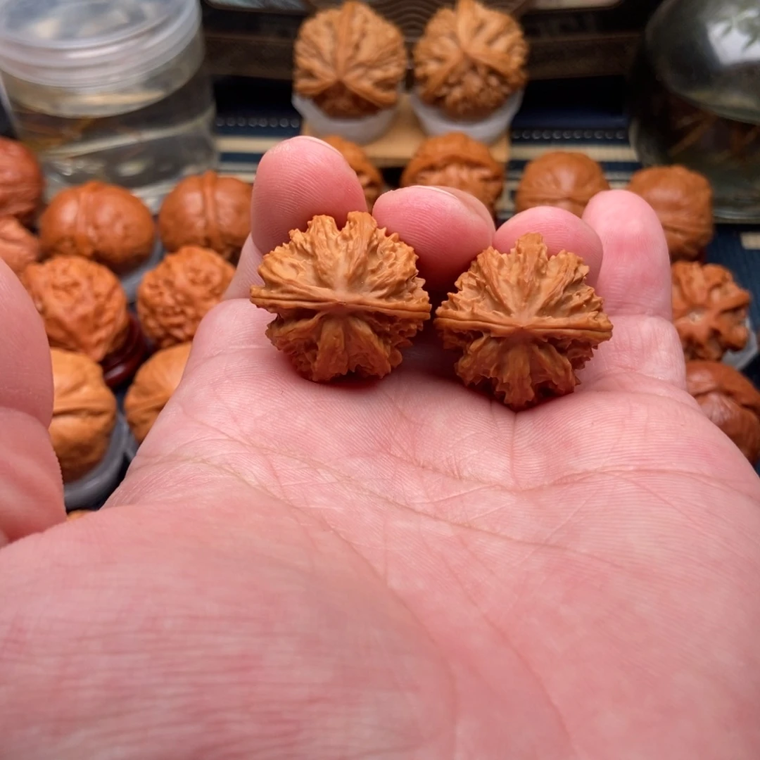 文玩核桃把件京八棱