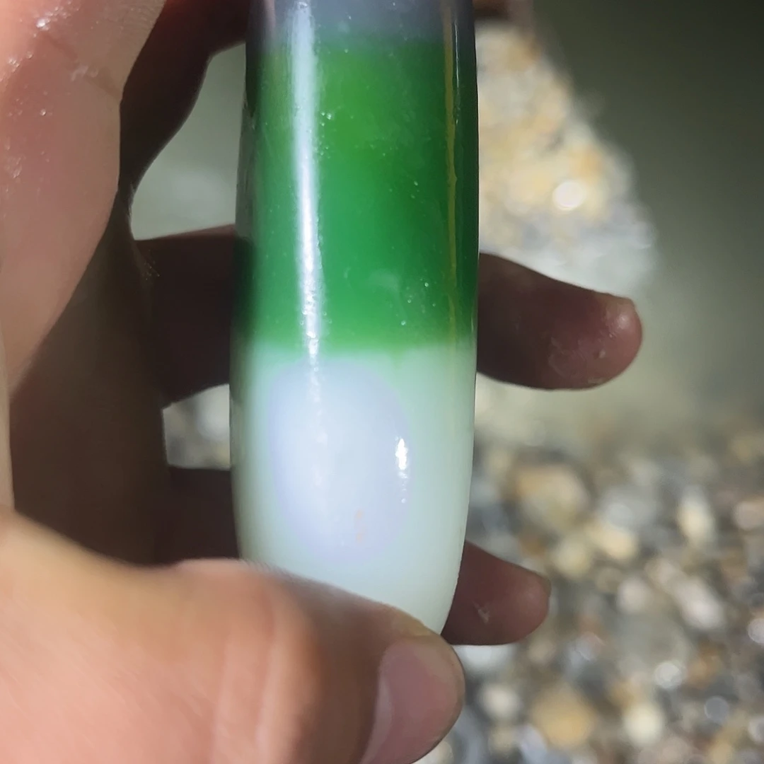 和田玉（糖玉）未镶嵌珠宝奇石