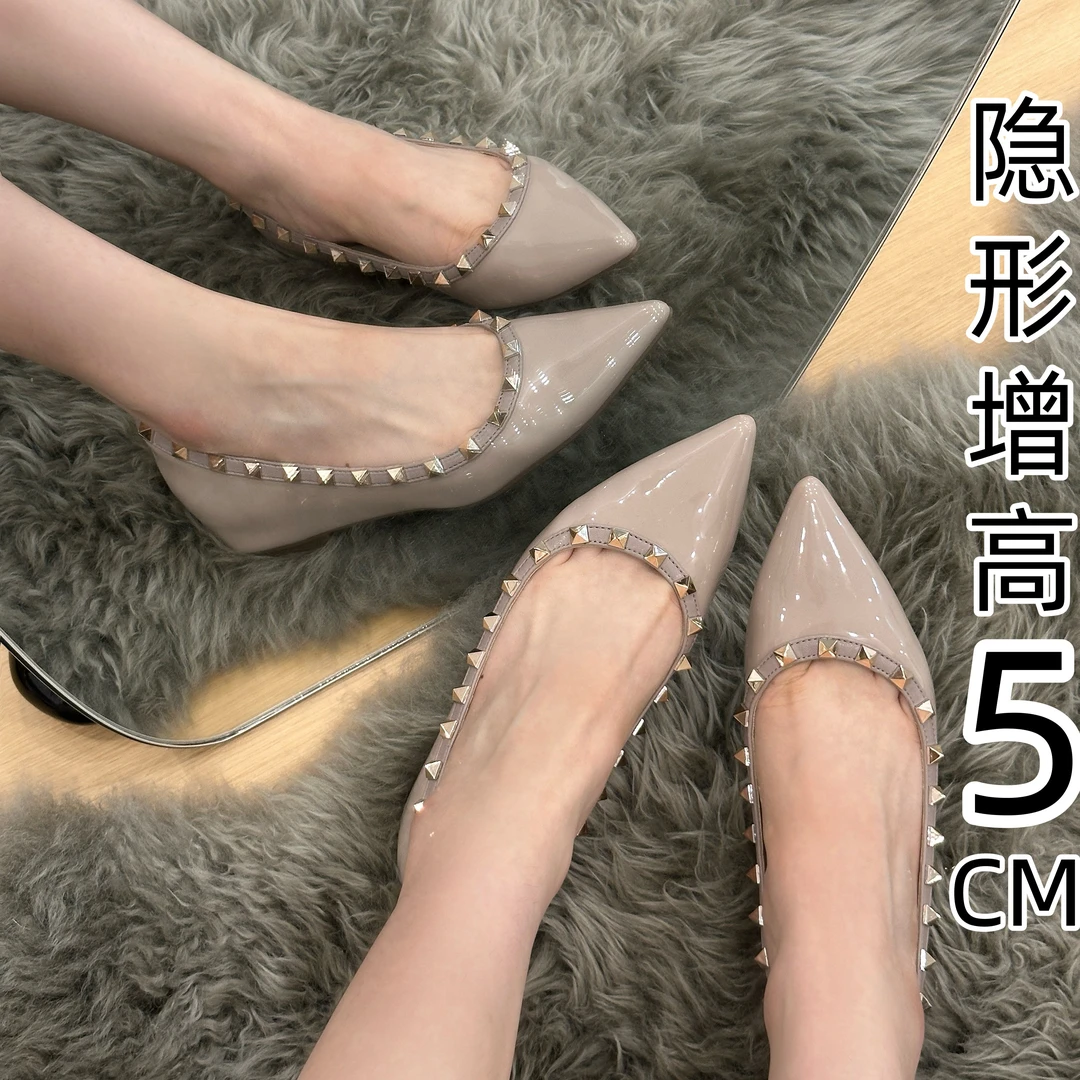 内增高5cm法式铆钉浅口裸色尖头平底鞋女漆皮气质百搭通勤铆钉鞋
