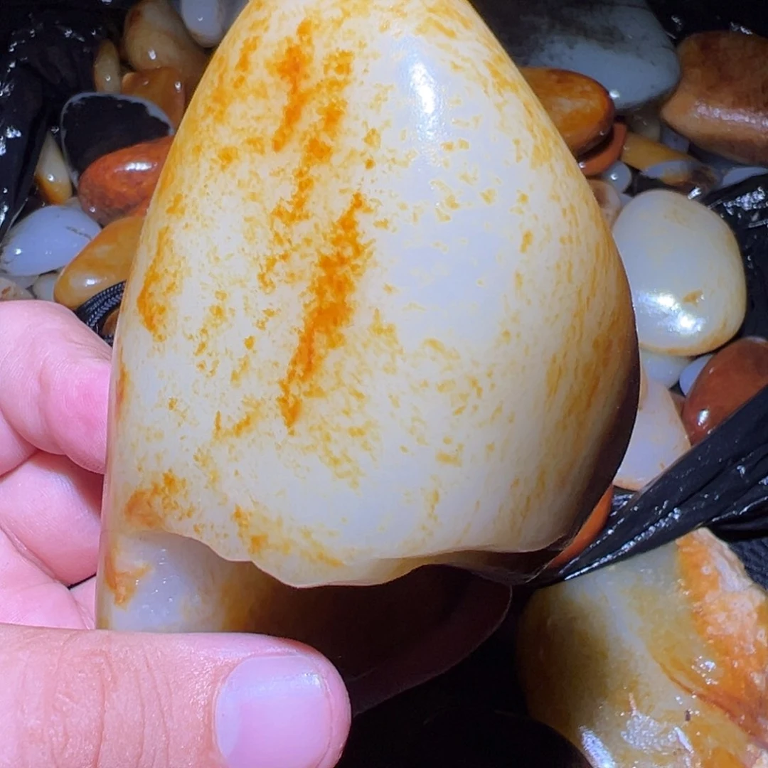 和田玉未镶嵌挂件淡**烟