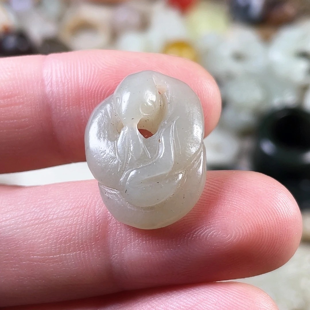 和田玉（糖玉）颈饰未镶嵌