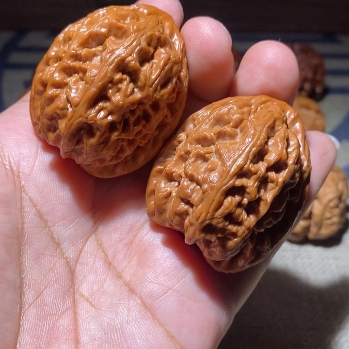 懒***虫把件文玩核桃核桃