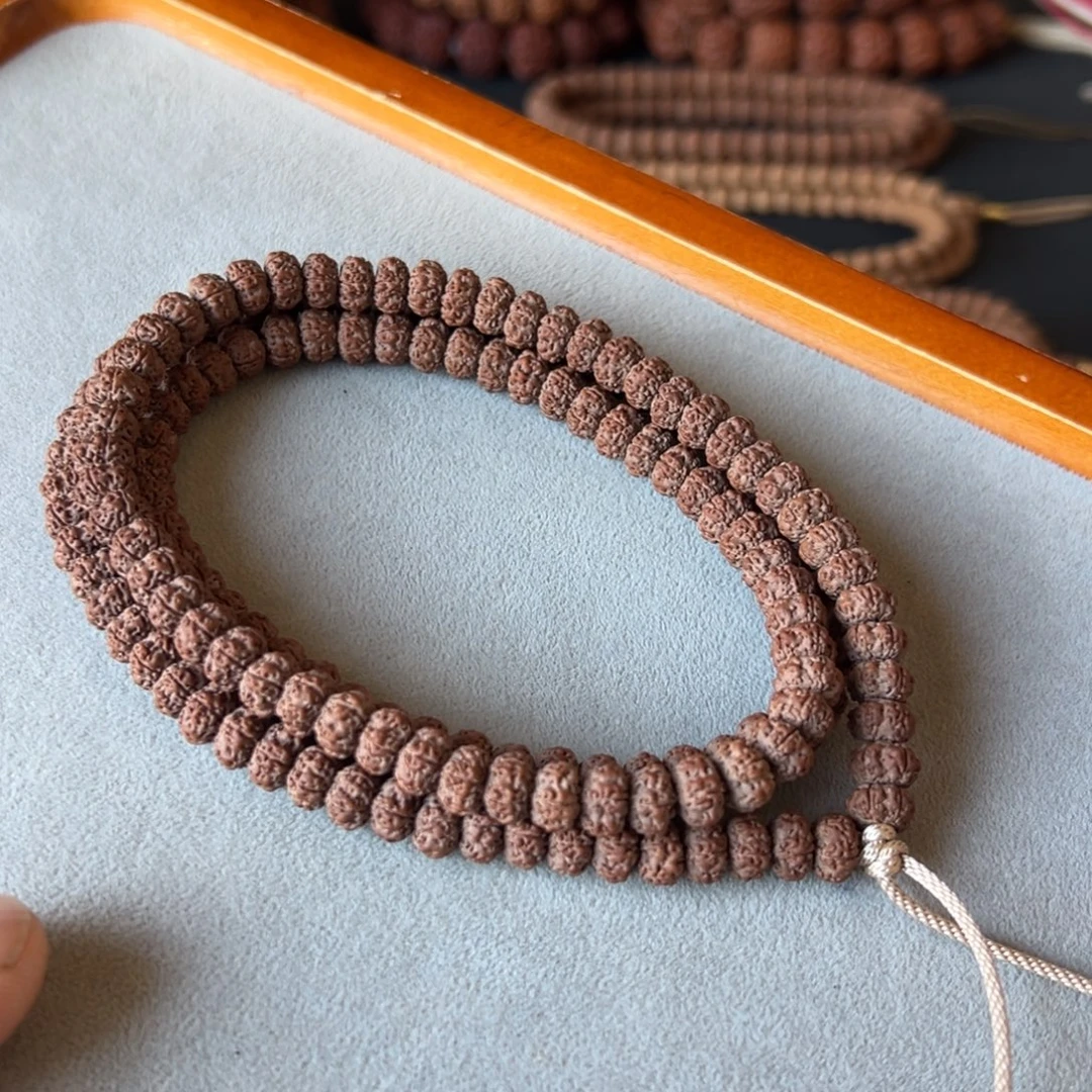 种***子吊坠金刚菩提平细108尺寸8.2