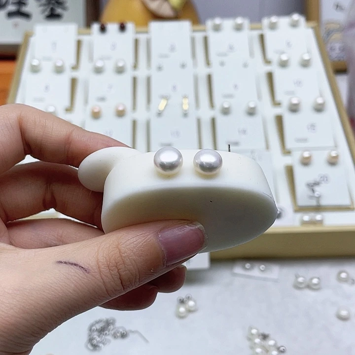 淡水珍珠耳饰银S925镶嵌小*?