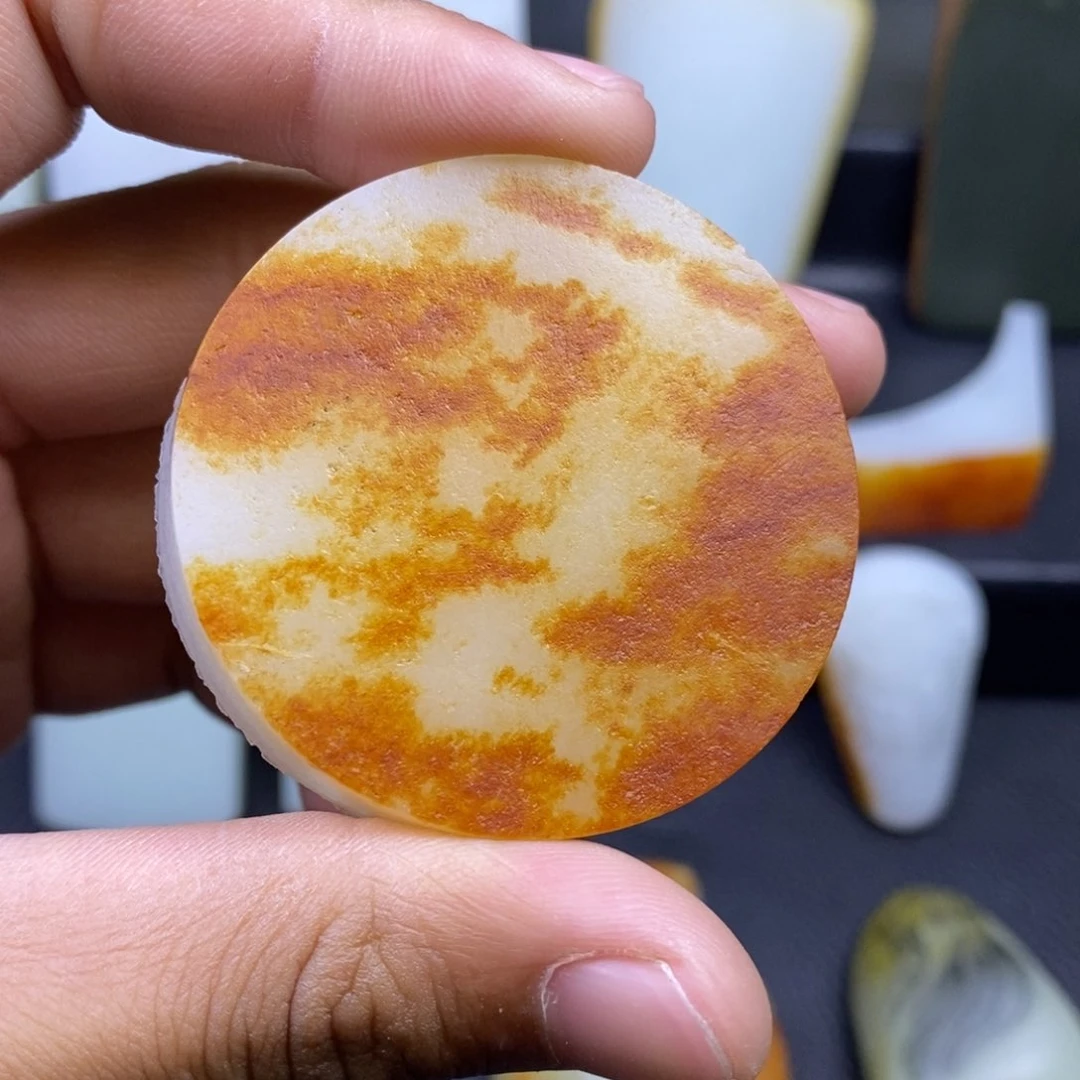 未镶嵌吊坠定制和田玉没****天