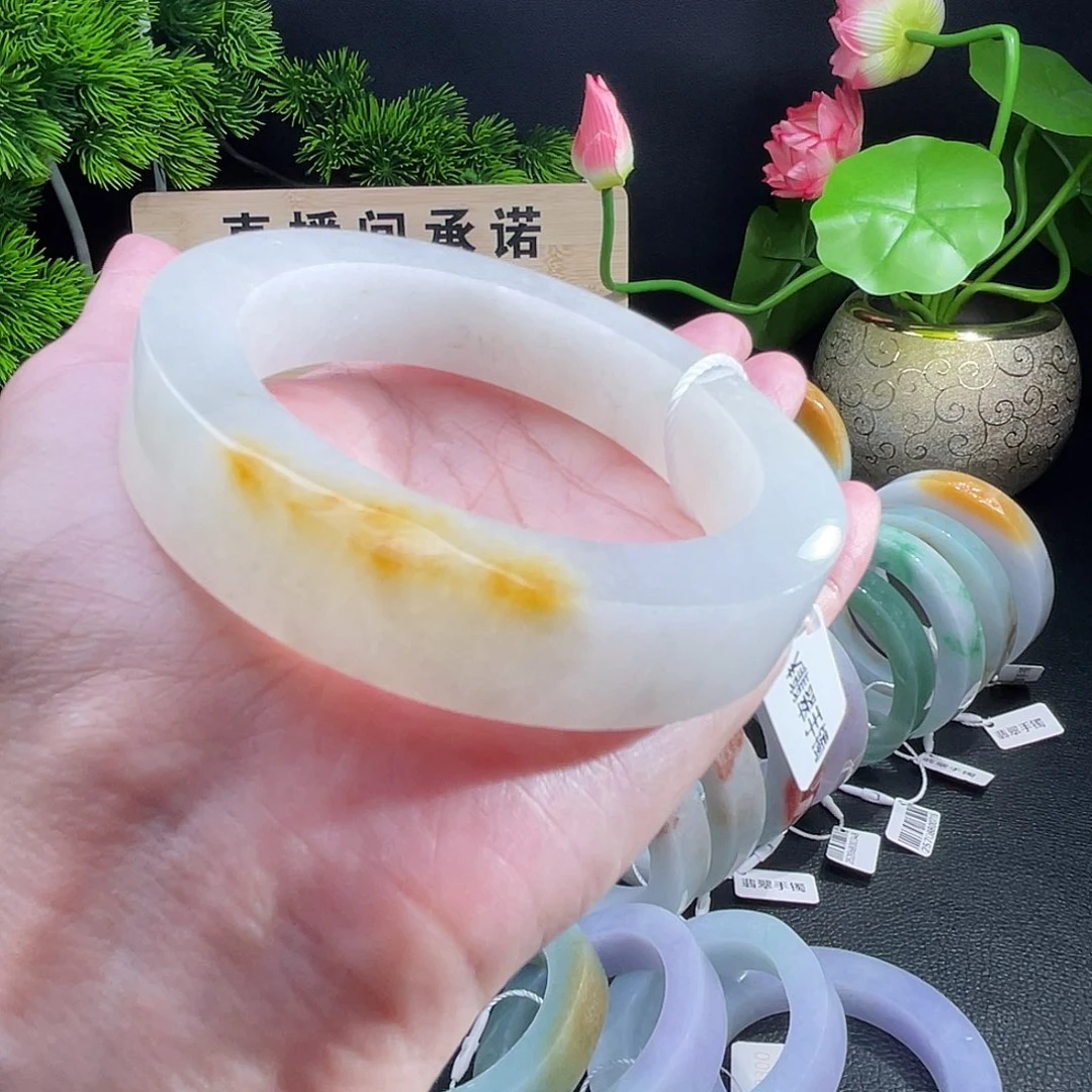 未镶嵌翡翠手镯定制翡翠
