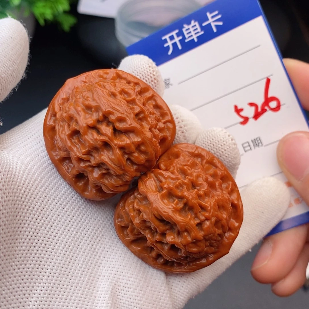文玩核桃把件40红狮子526