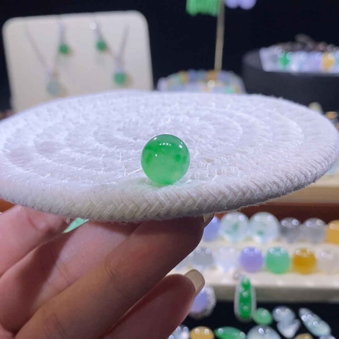 翡翠未镶嵌颈饰冰阳绿珠卡11+