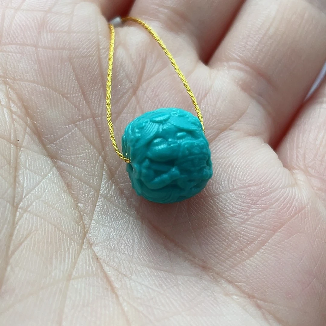 绿松石颈饰未镶嵌