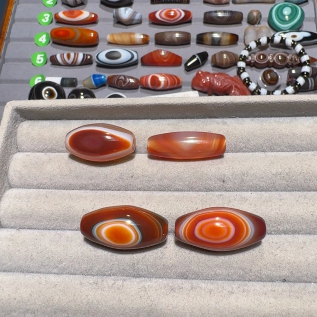 一***鸡玛瑙/玉髓未镶嵌珠宝半成品