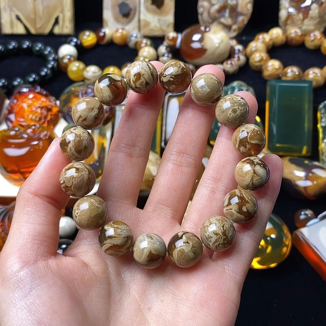 未镶嵌颈饰琥珀小*侯20.6克13mm