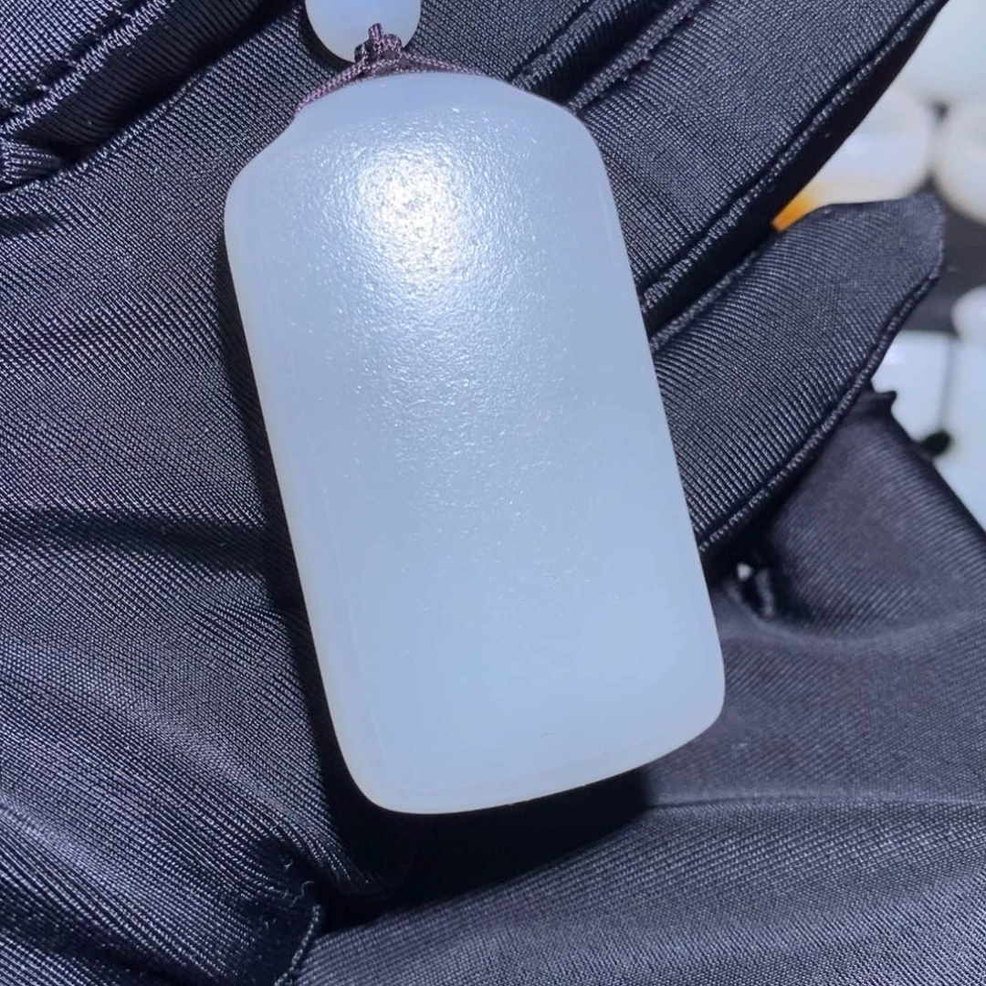 和田玉未镶嵌吊坠(不含链)贾*玉