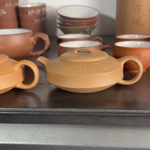 茶壶紫砂故*云这种天气出门都
