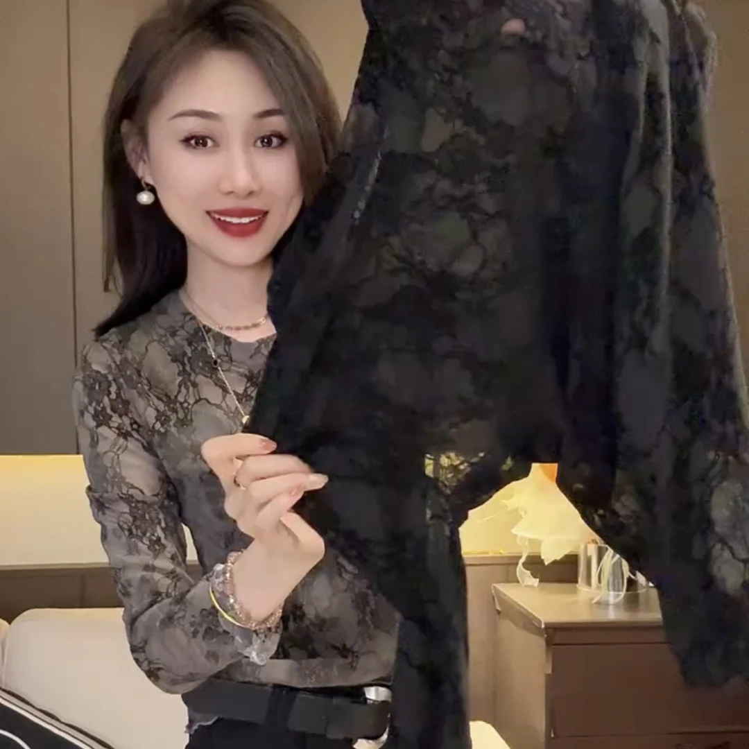 网纱打底衫女2025秋新款时尚印花长袖上衣小众设计显瘦T恤女洋气