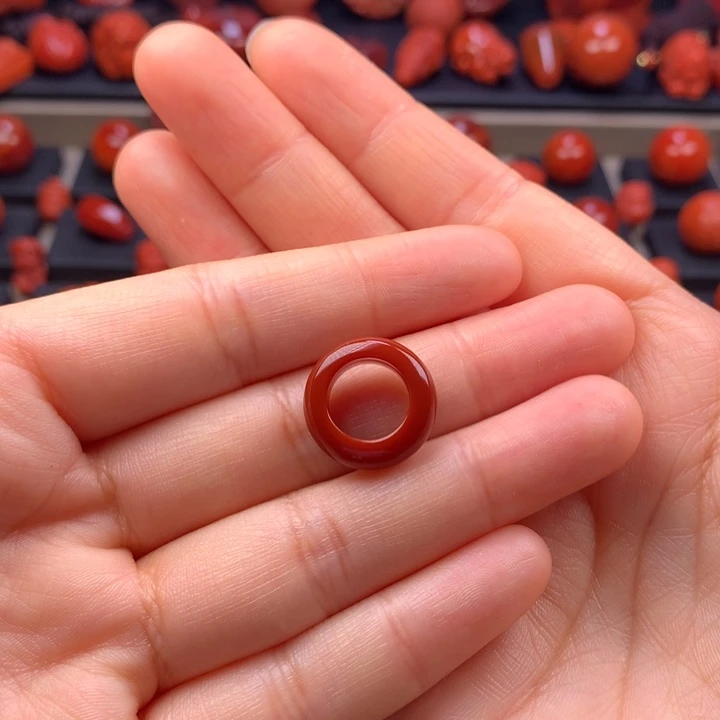 南红玛瑙未镶嵌跑环内径10.3MM