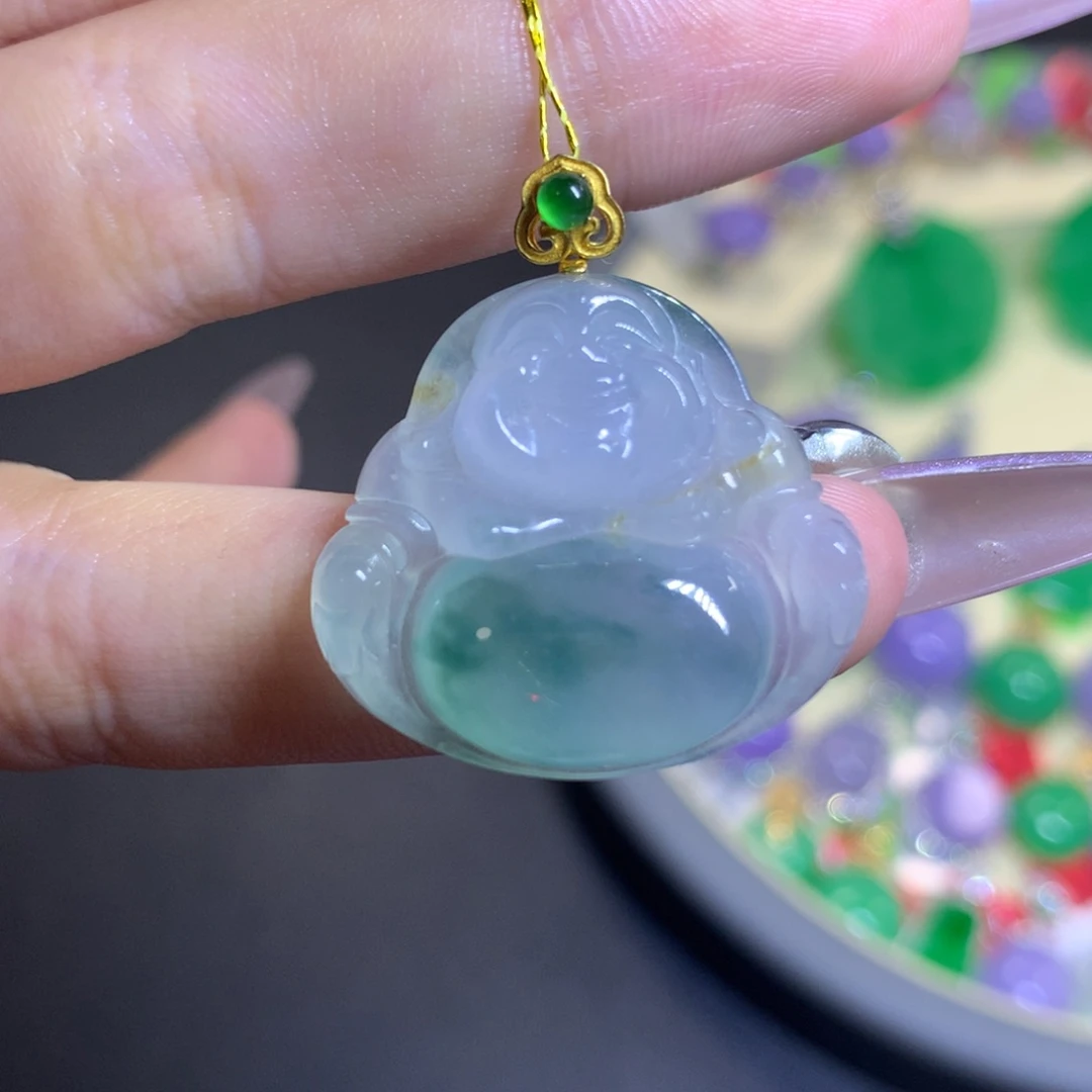 翡翠18K金镶嵌颈饰