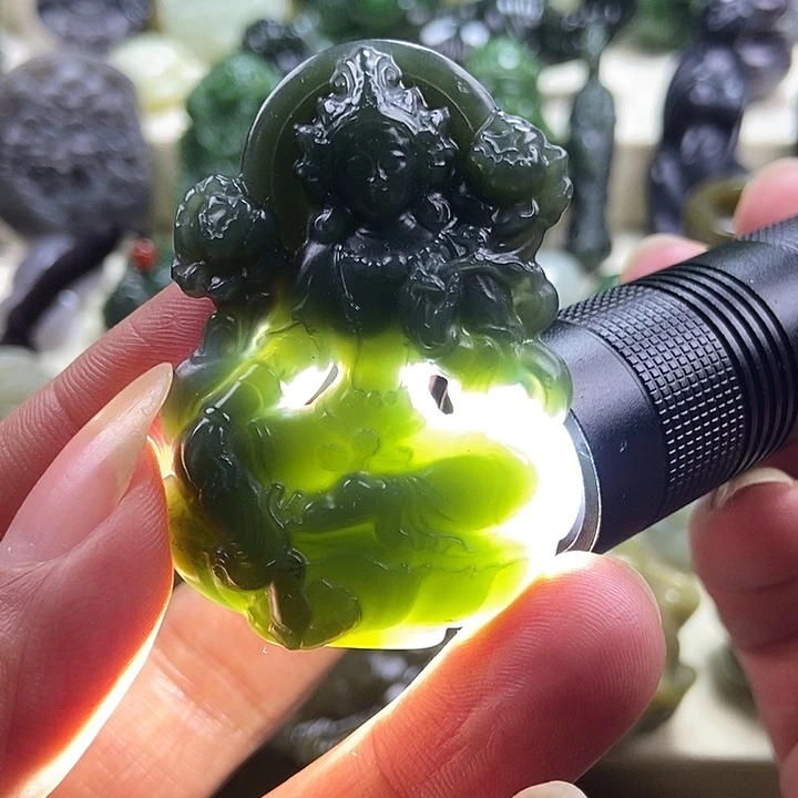 和田玉未镶嵌颈饰