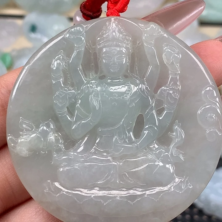 颈饰未镶嵌翡翠千手观音