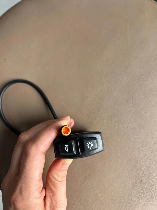 莱珞组合开关（大灯➕喇叭）