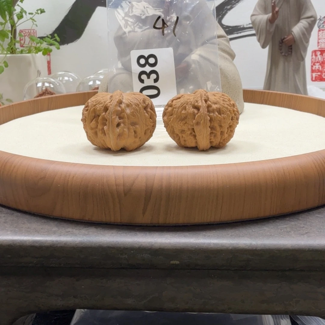 文玩核桃把件元宝