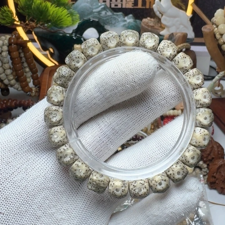 星月菩提手串p*?8号车尺寸10.9石玉战损满钉单圈