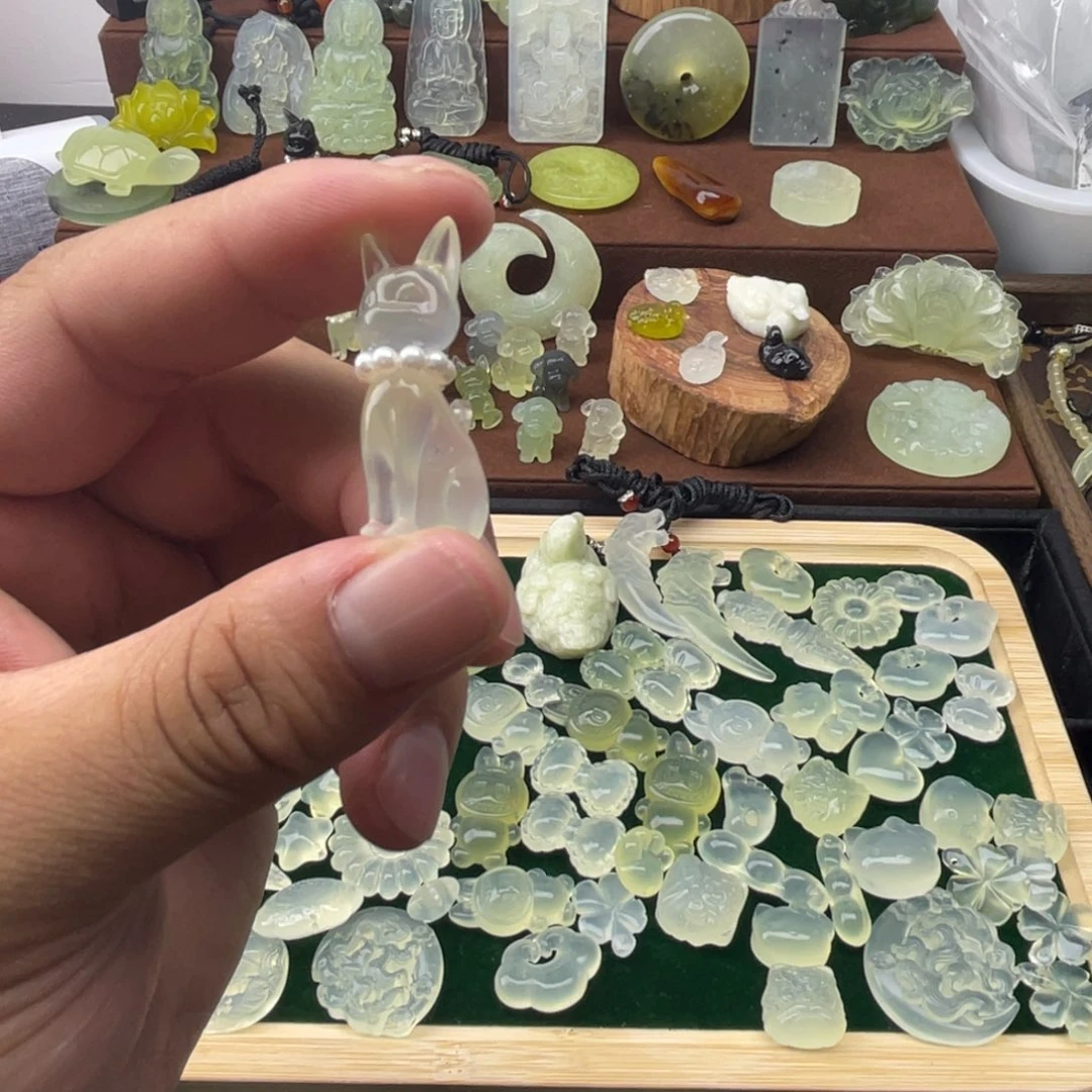 *****未镶嵌蛇纹石玉颈饰