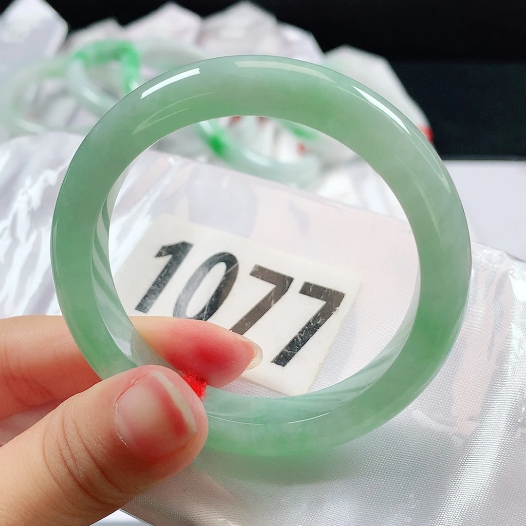 翡翠未镶嵌手镯1077