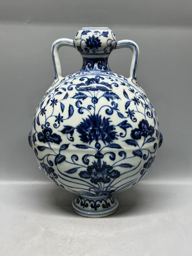 陶瓷纯手工青花瓶