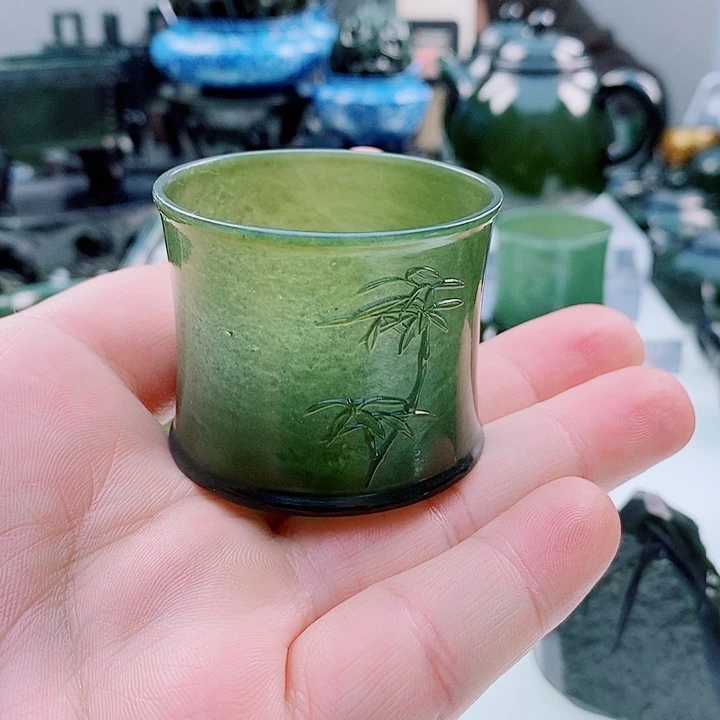 张***生和田玉（青玉）未镶嵌把件