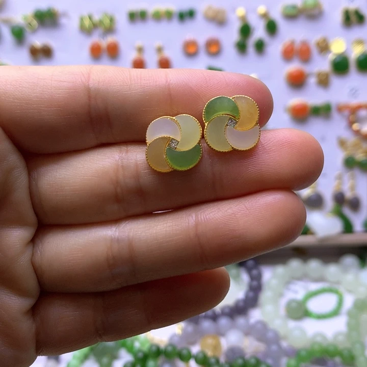 和田玉银S925镶嵌耳饰