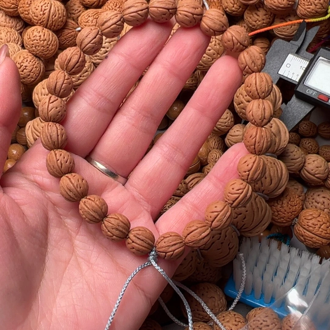 10尺寸野生山西桃核手串