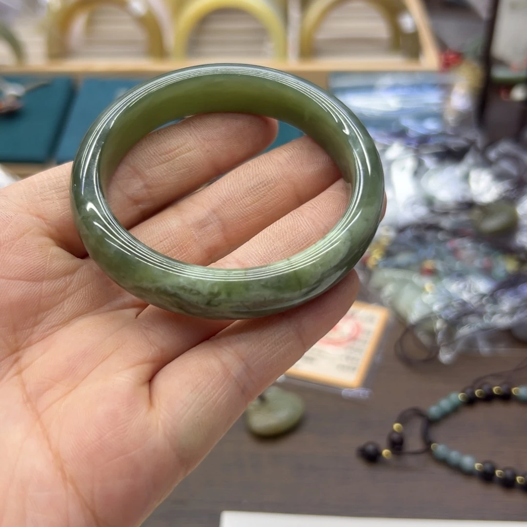 和田玉未镶嵌手镯52.9圈围964