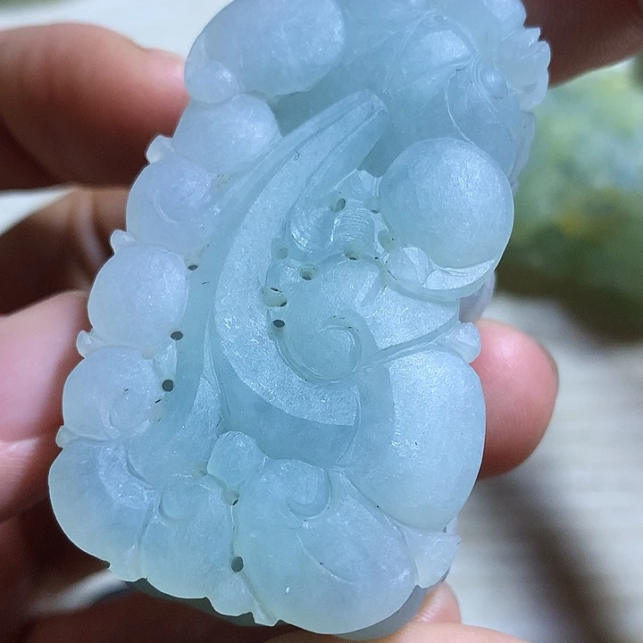 定制翡翠未镶嵌天然翡翠貔貅