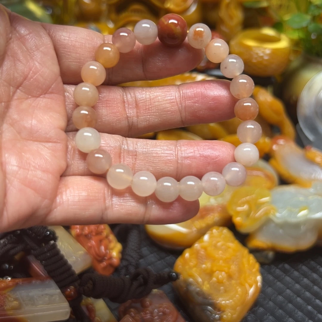 石英质玉未镶嵌颈饰