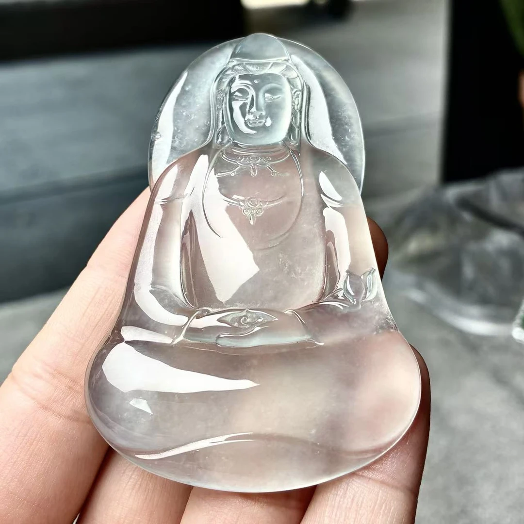 天然a货缅甸翡翠自然光尺寸73.5/46.2/6.8，玻璃种大观音吊坠