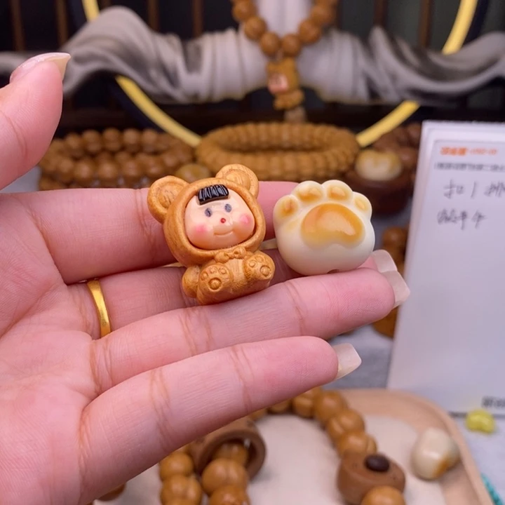 强***拳皮质非金属配饰两个