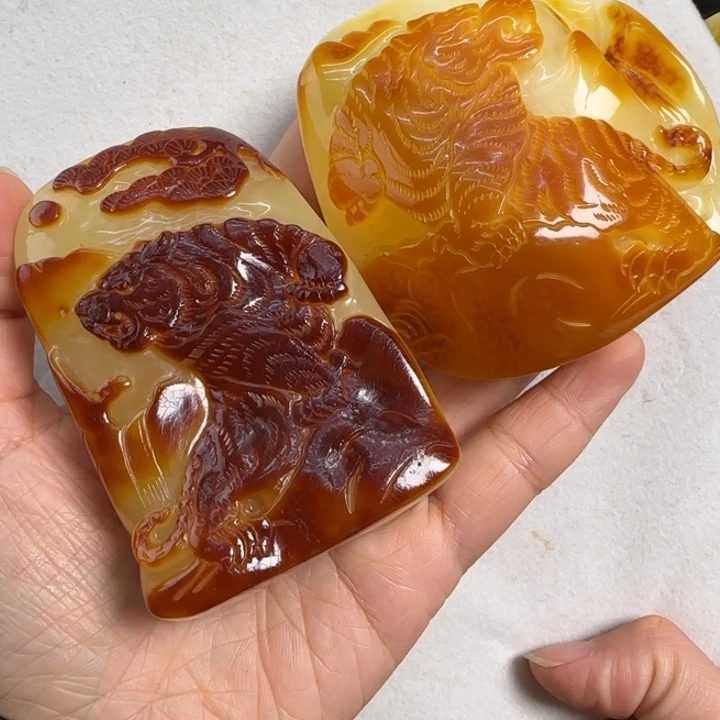 蜜蜡珠宝奇石未镶嵌@*友2个