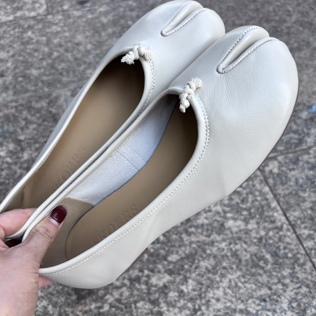 实体鞋店羊皮分趾单鞋933702