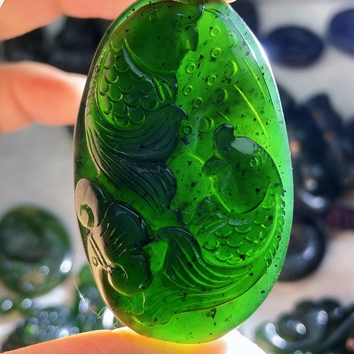 蛇纹石玉未镶嵌挂件