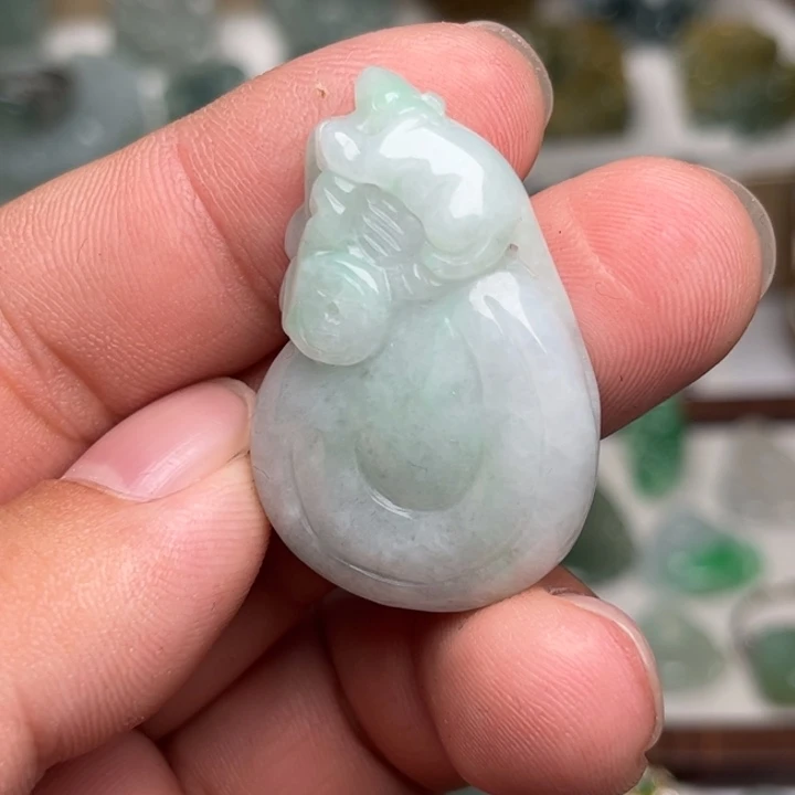 颈饰未镶嵌翡翠福袋