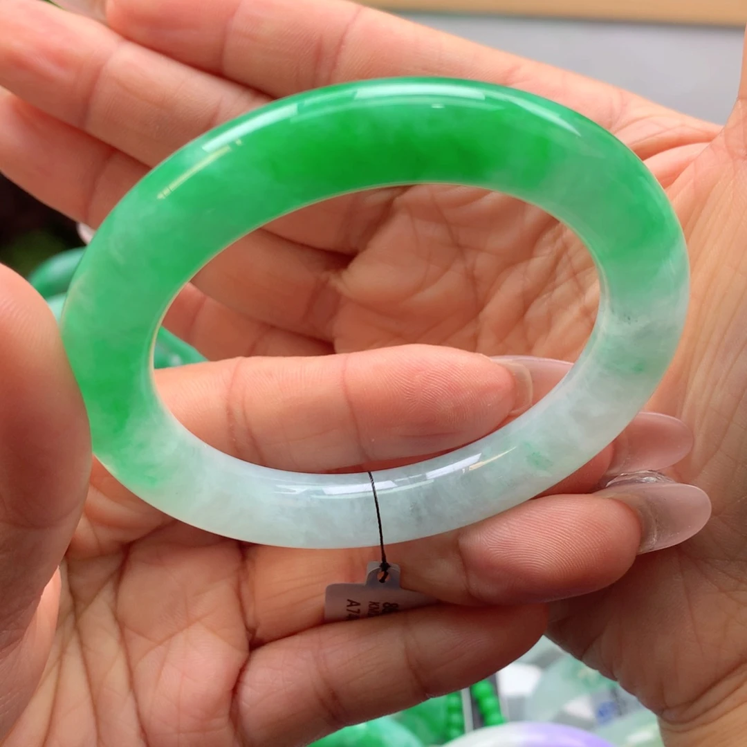 未镶嵌手镯翡翠广**良缅甸