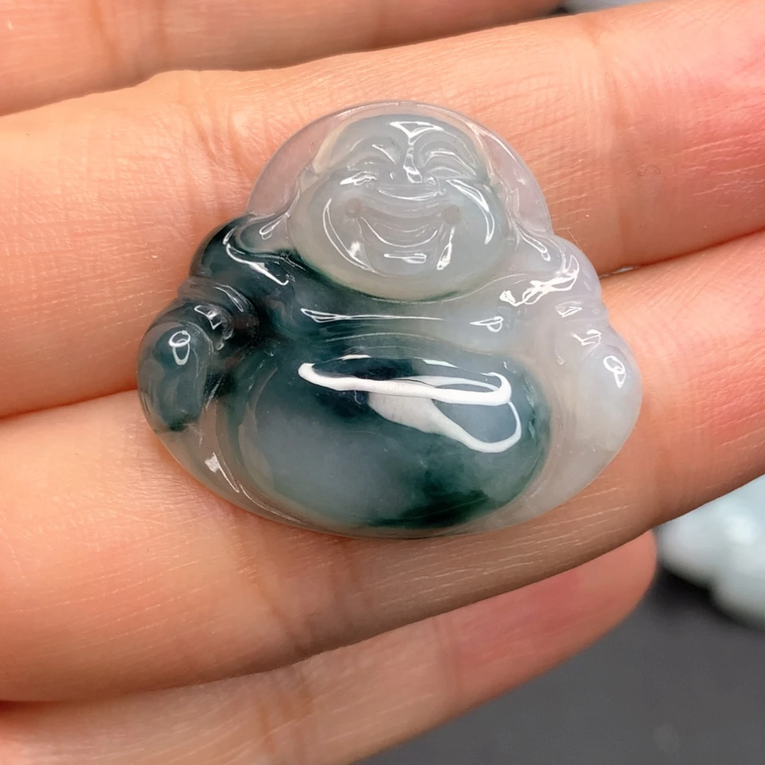 翡翠未镶嵌颈饰佛